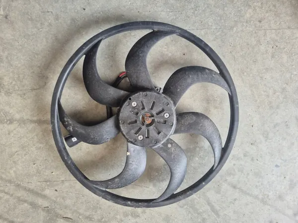 Ventilateur Volvo XC40 OEM 5001407-06 - État Utilisé image 6