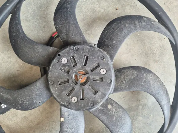 Ventilateur Volvo XC40 OEM 5001407-06 - État Utilisé image 7