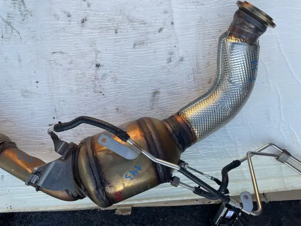 Porsche OEM 976131765 Convertisseur Catalytique DPF Gauche image 3