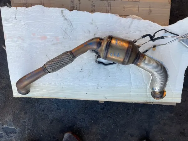 Porsche OEM 976131765 Convertisseur Catalytique DPF Gauche image 4