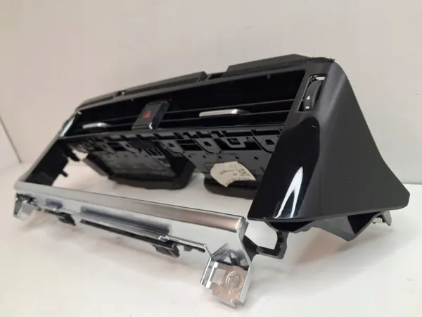 Grille de ventilation console OEM 687516RR0A Nissan Qashqai image 4