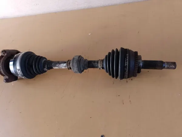 Mitsubishi Carisma 1.9 D Right Drive Shaft MR912136 image 2