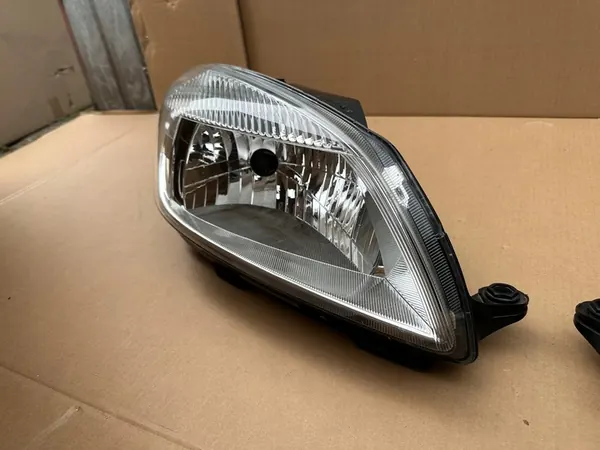 SKODA FABIA II LIFT FAROL DIANTEIRO ESQUERDO DIREITO 5J1941018C 5J1941017C image 3