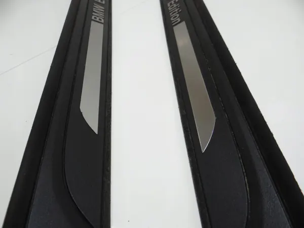 BMW E88 tröskelskydd OEM 7335113 7335114 image 3