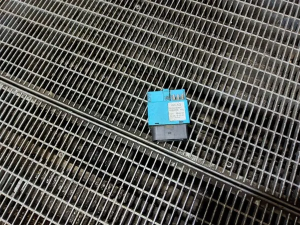 Audi OE 5N0 906 093C Brandstofpomp Controller image 2