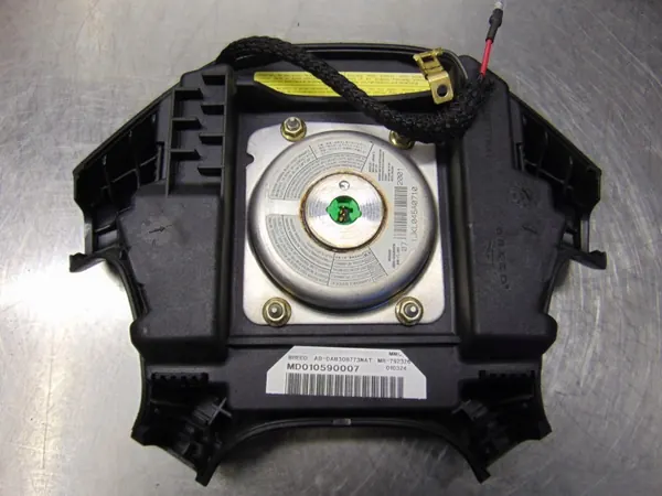 Kuljettajan turvatyyny OEM MR792326 Mitsubishi Pajero Pinin image 3