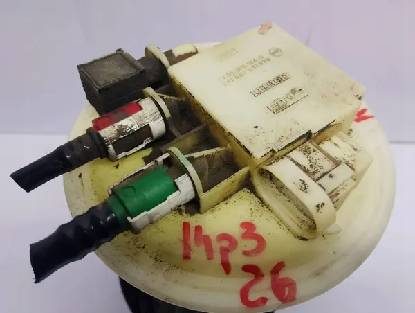 Brandstofpomp Renault Clio III 2005 7700315154B image 3