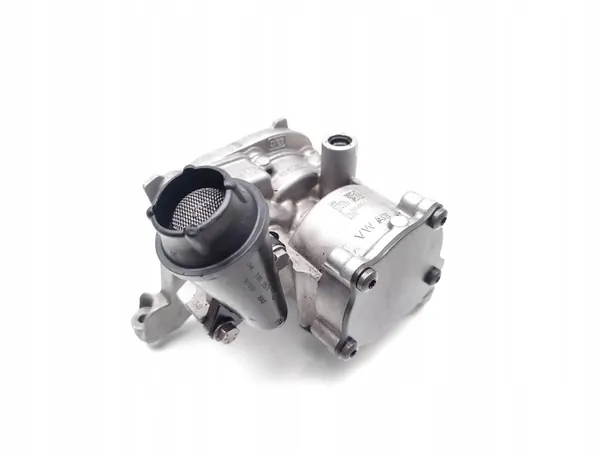 Audi Q5 Olja Pump 2.0 TDI Diesel 04L145208J image 4