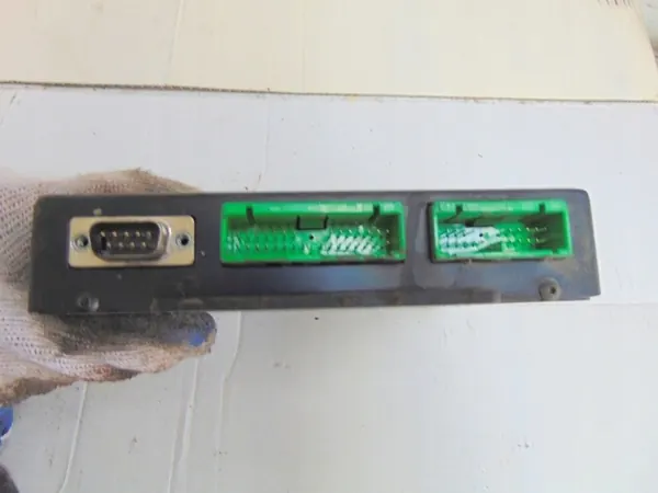 Module de contrôle Volvo FL6 OEM 298070 - Occasion image 6