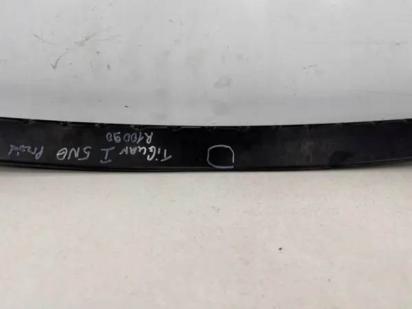 VW Tiguan Etupuskuri Vahvistus image 3