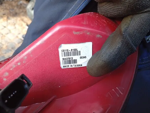 Lámpara Trasera Izquierda EAE 5116223AA image 4