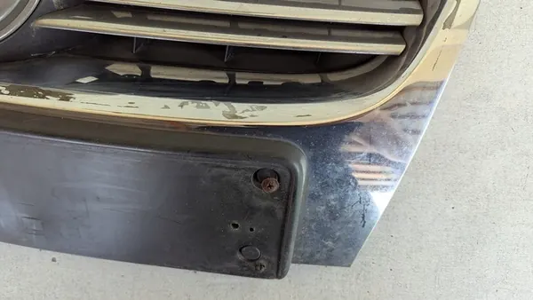 VOLKSWAGEN JETTA GOLF V FRONT GRILLE CHROME image 3