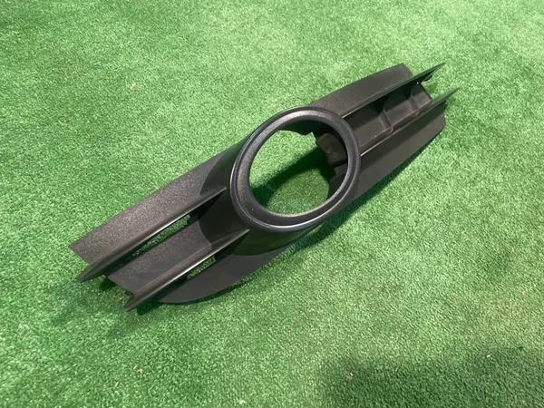 Griglia paraurti anteriore destra AUDI A6 C6 4F0807682A image 2