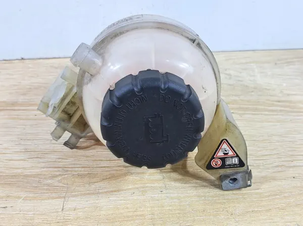 Uitzettank Mercedes W205 2.2 CDI OEM A2055000549 image 3