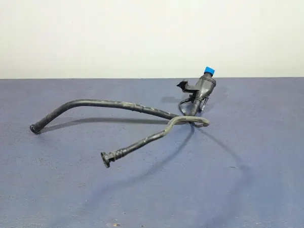 BMW AdBlue Einfüllstutzen OEM 7440012 - Gebraucht image 3