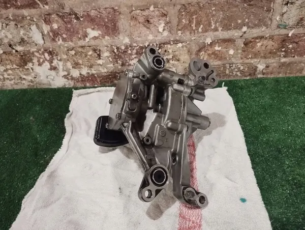 OPEL ASTRA K OLJEPUMP 1.6 CDTI 55489324 image 6