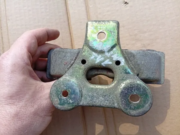 Support d'échappement OEM 17509-74110 pour Toyota image 5