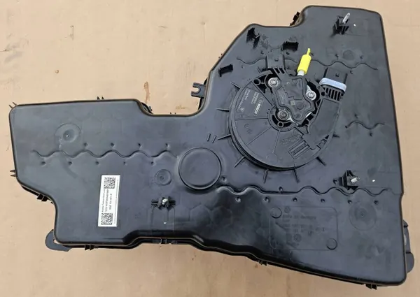 Pompe réservoir AdBlue OEM 5QF131877P pour VW Tiguan II image 6