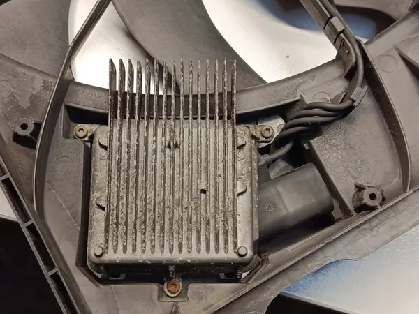 Mercedes-Benz OE A2129061002 Koelventilator image 5