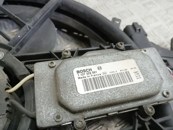 Volvo S80 Sedan Kylarrubrik OE 1137328081 image 3