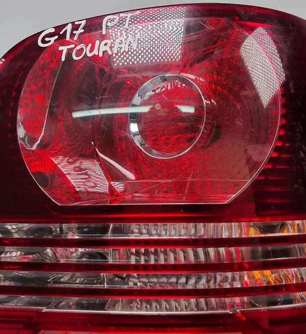 Bakljus Höger VW Touran 1T0945258D 1T0945096N image 2