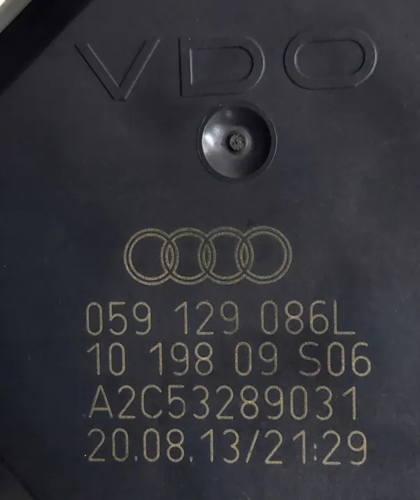 Rechter inlaatspruitstuk OEM 059129086L 057129712T Audi image 9