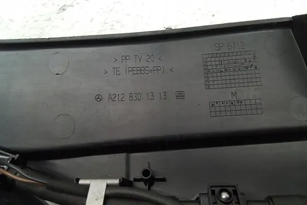 Limpiaparabris delantero MERCEDES-BENZ E (W212) A2128301313 image 5
