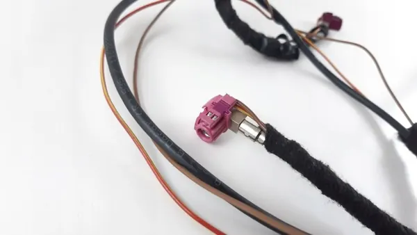 Harness de Audio BMW OEM AKU6233 para Serie 5 F10/F11 image 3
