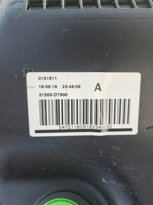Réservoir AdBlue Kia OEM 31550-D3000 pour Sportage 2018 image 3