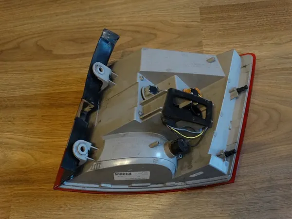 Luz Trasera Izquierda 5E9945095A Skoda Octavia 3 III Kombi image 3