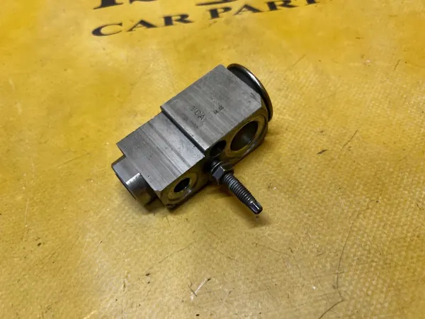 AC-laajennusventtiili BMW 5 G30 6 G32 7 G11 8 G15 X5 G05 X6 G06 image 2