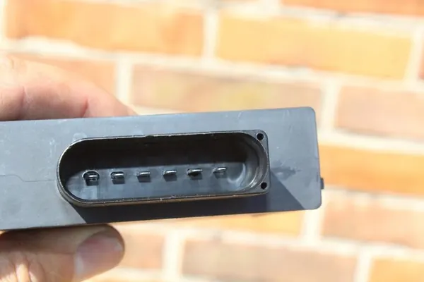 Controlador de relé da bomba de combustível Audi A4 S4 B9 2017 image 2