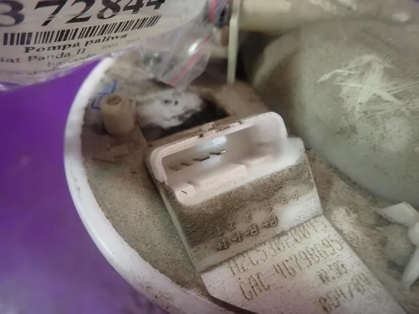 FIAT PANDA II 03-11 1.1 Bomba de combustível 4 pinos 46798695 image 6