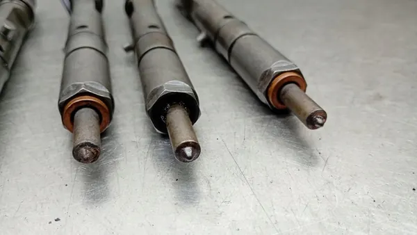 Set Iniettori Audi A6 C5 Passat B5 2.5 TDI 059130201G 059130202 image 3