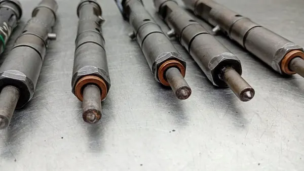 Set Iniettori Audi A6 C5 Passat B5 2.5 TDI 059130201G 059130202 image 4