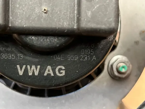 Bomba de ar VW Audi Skoda Seat TSI 04E959231A image 5