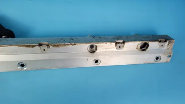 Poutre arrière Mercedes EQE W295 OEM A2956100302 image 4