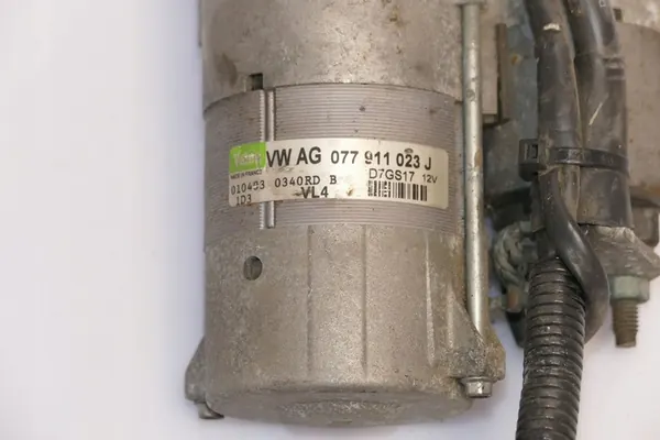 Audi A8 S8 D3 2005 Motor de arranque image 2