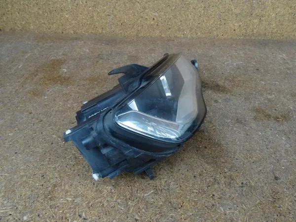AUDI A3 8V Faro Delantero Derecho 8V0941004A AJ image 2