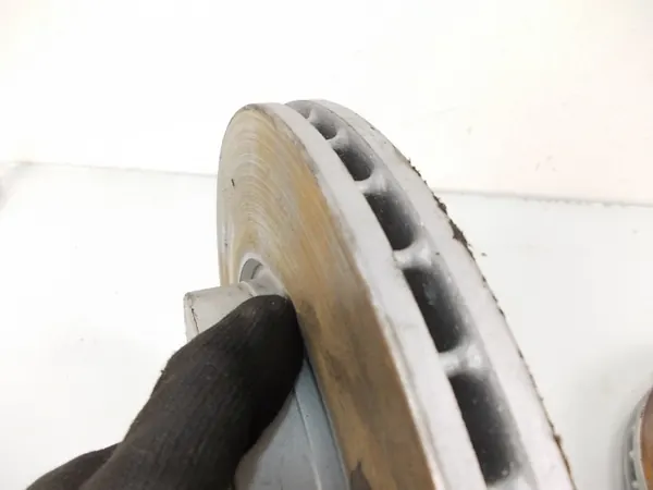 Discos e pastilhas dianteiras EGW OEM Toyota Yaris 2 image 7