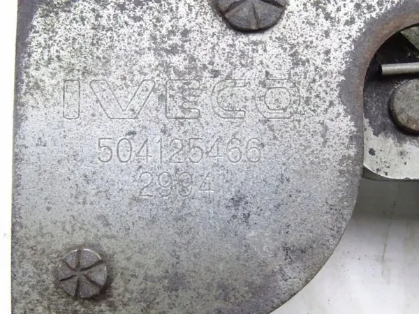 OEM 504125466 Ohjaamon lukko Iveco Stralisille image 3