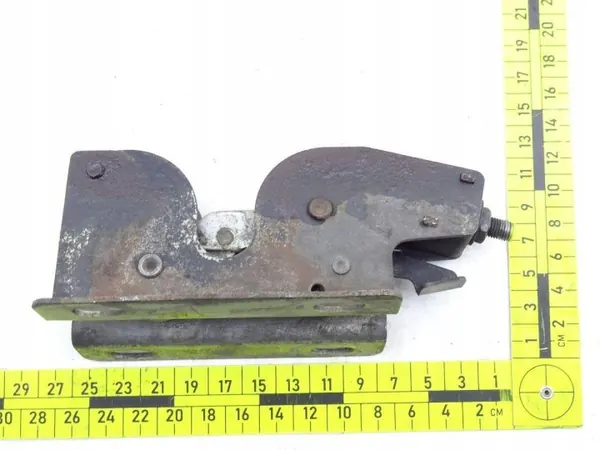 OEM 504125466 Ohjaamon lukko Iveco Stralisille image 4