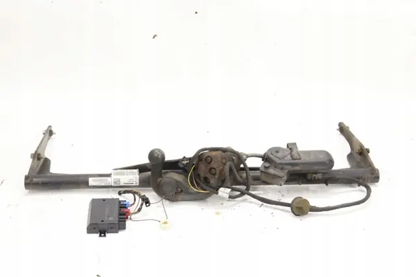 VW Passat B7 trekhaak OEM 3AA803880H - Gebruikt image 2