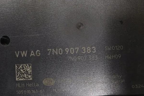 VW Passat B7 trekhaak OEM 3AA803880H - Gebruikt image 3