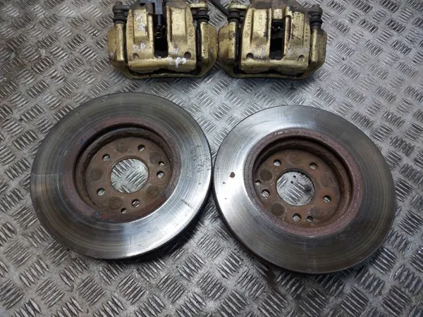 OEM TARCZE fram bromsskivor + klossar + bromsok image 4