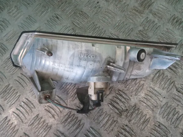 Pisca Direito Dianteiro OEM 5801874639 para Iveco Daily image 3