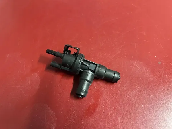 Vanne de ventilation BMW U06 U10 U11 9487581 image 1