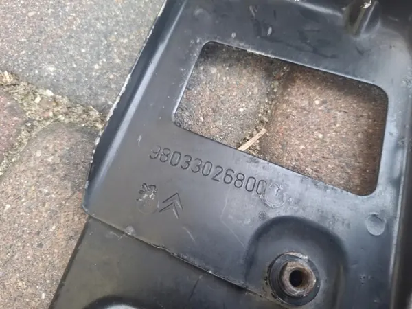 Peugeot 308 II Ondersteuning radiator OEM 98033026800 image 6