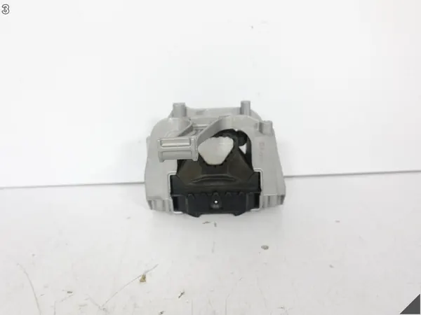 VW Tiguan Moottorin Kiinnitys Oikea 2.0TDI OEM 5WA199262AQ image 4