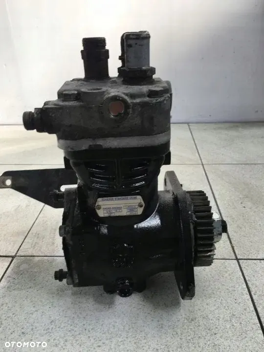 Ilmankompressori OEM K002141X00 Iveco Eurocargo 3.9:lle image 2